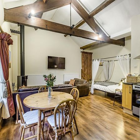 Вилла Oakenbank Barn Bollington Экстерьер фото